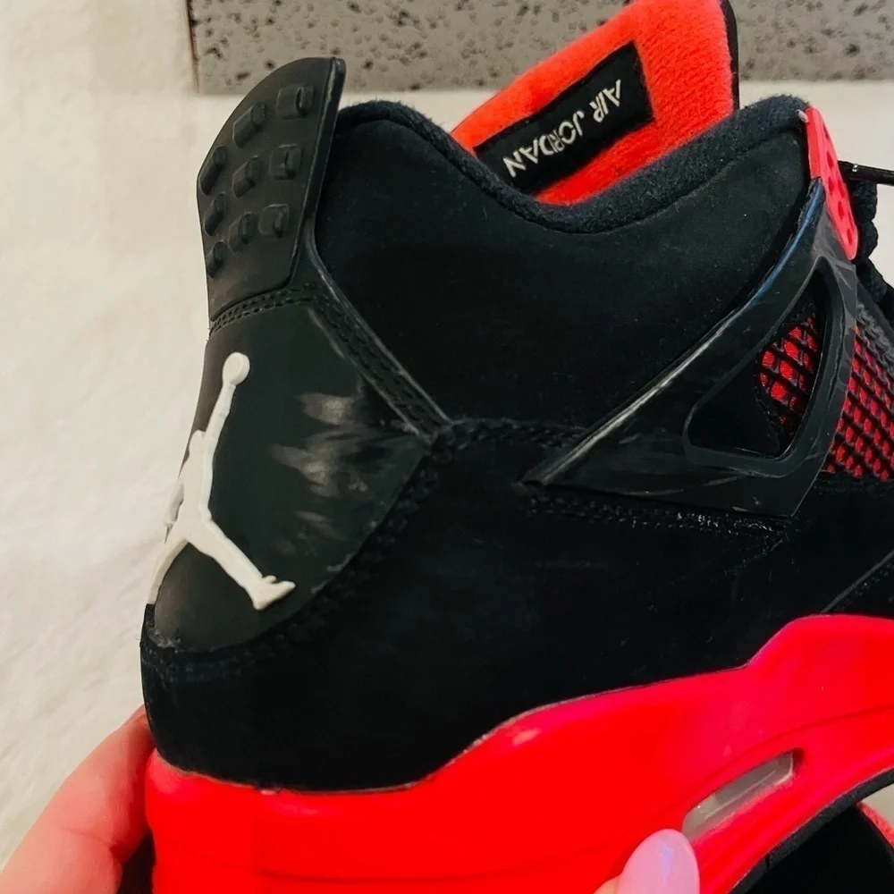 Air Jordan 4 Retro Red Thunder Black Athletic Basketball Sneakers Men Size 10.5